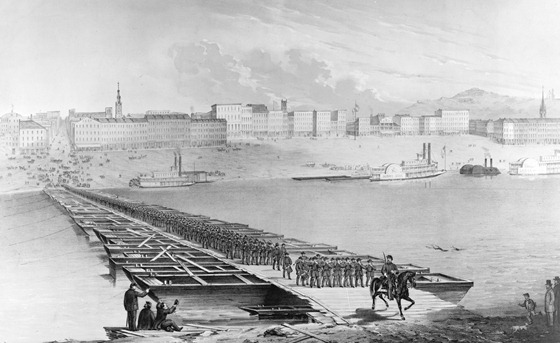 1862-09-13 The 21st Reg't Wisconsin Vol., crossing the pontoon bridge, at Cincinnati, Saturday, Sept. 13, 1862